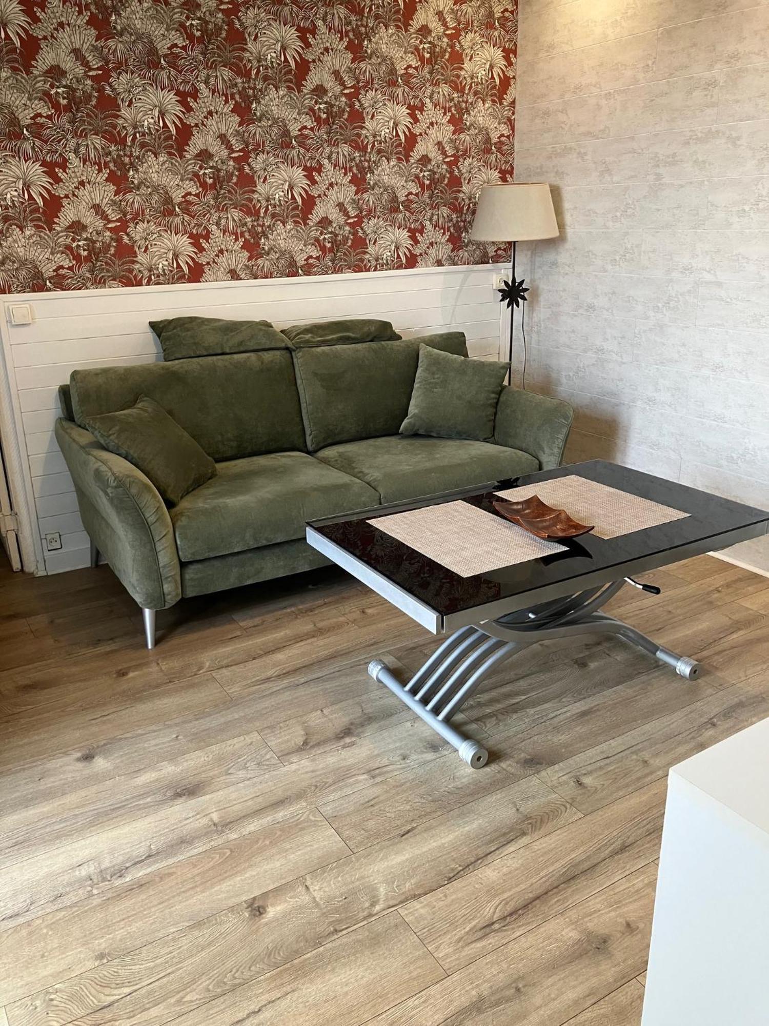 Appartement Central Des Terres Chaudes Proche Bord De Mer 멍똥 외부 사진